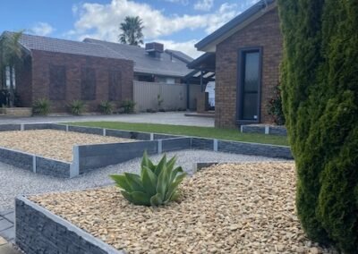 wall retain and landscapes